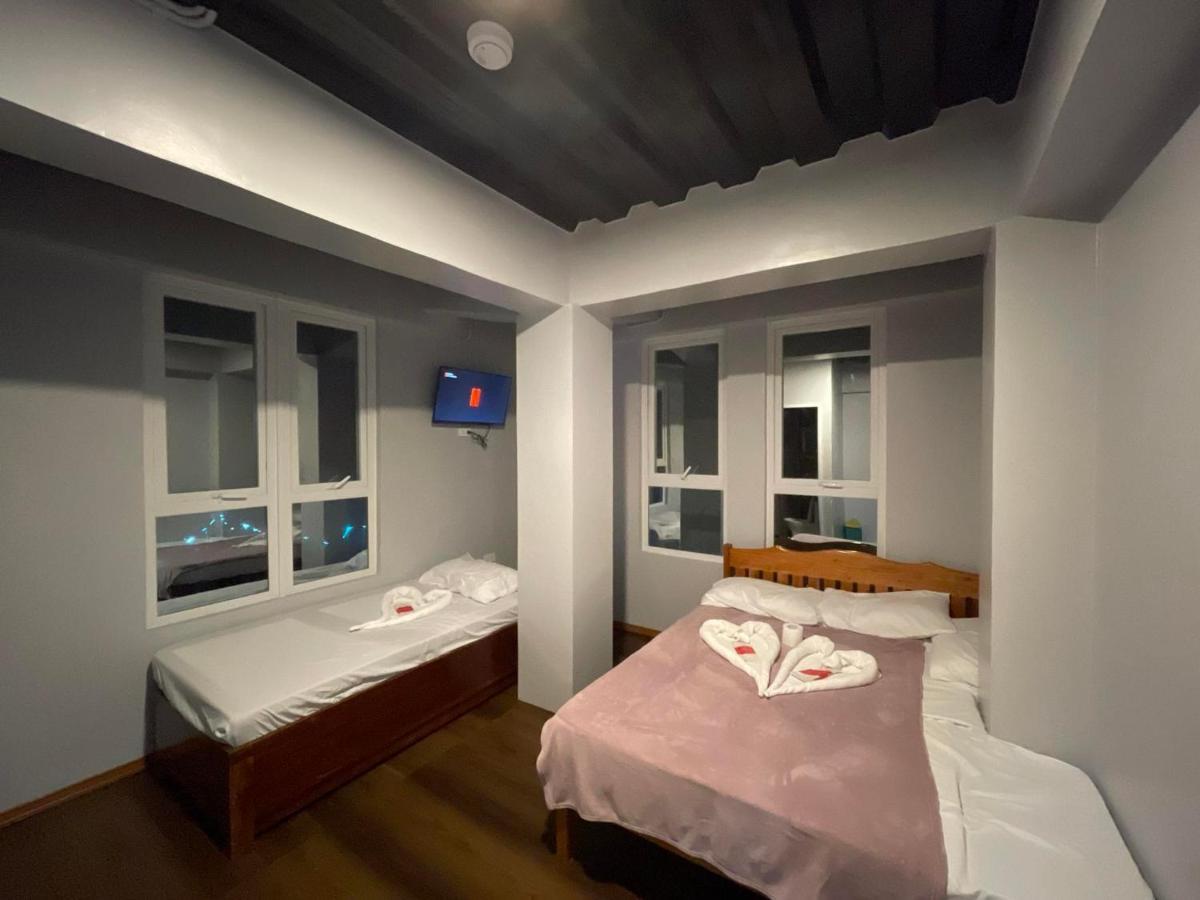 L Cafe Restobar & Lyn'S Guest House San Juan  Dış mekan fotoğraf